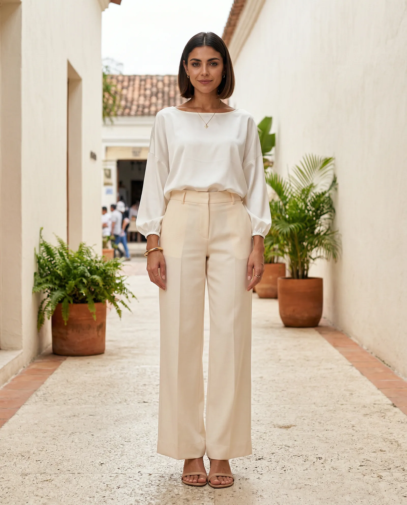 Vista principal de Blusa Bandeja Satin de YACADI.